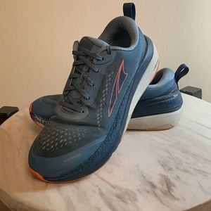 Altra Paradigm 5